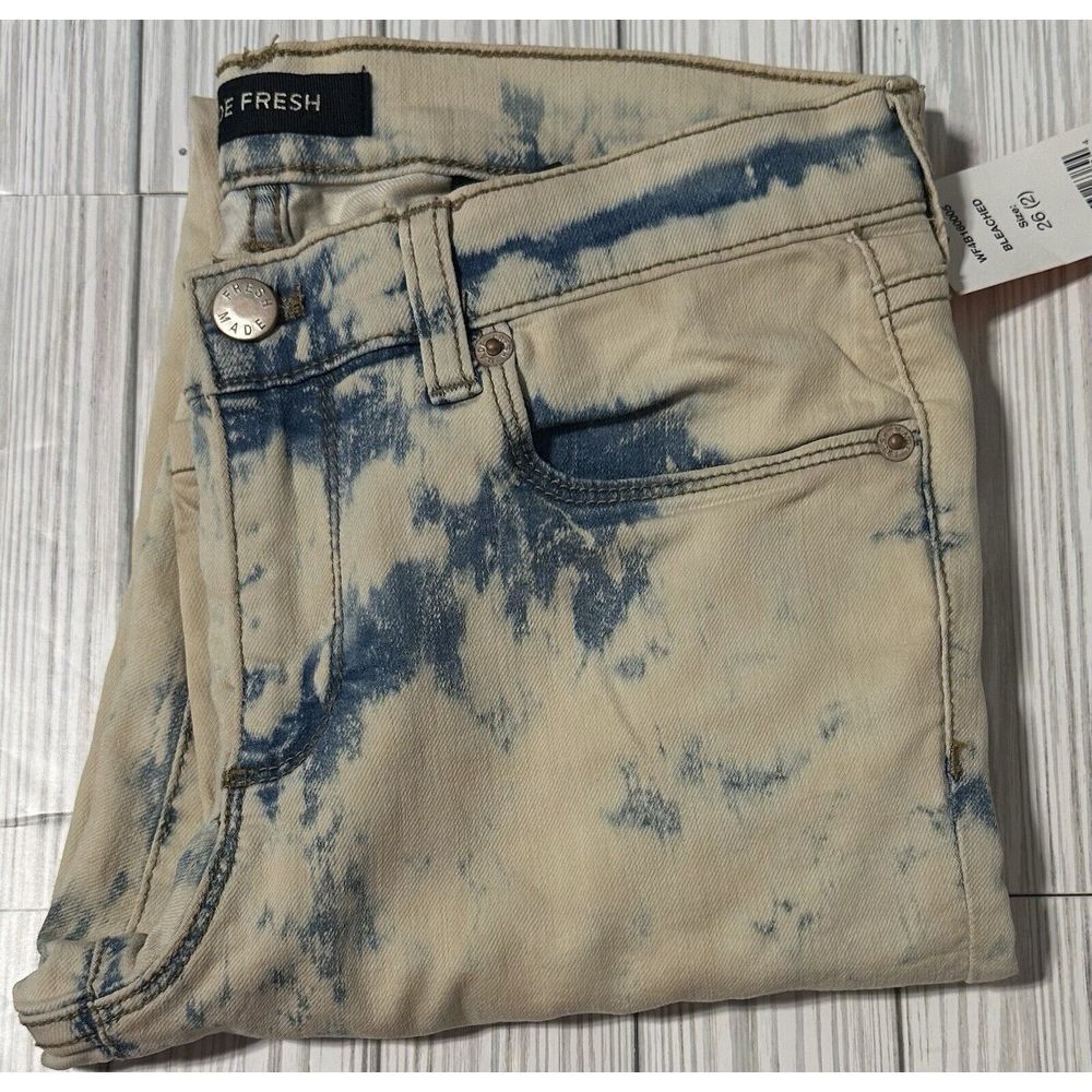 NWT Joe Fresh Bleached‎ Jeans.  Low Rise Slim Fit. Size 26